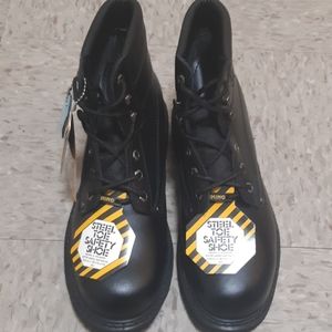 Steel toe boots